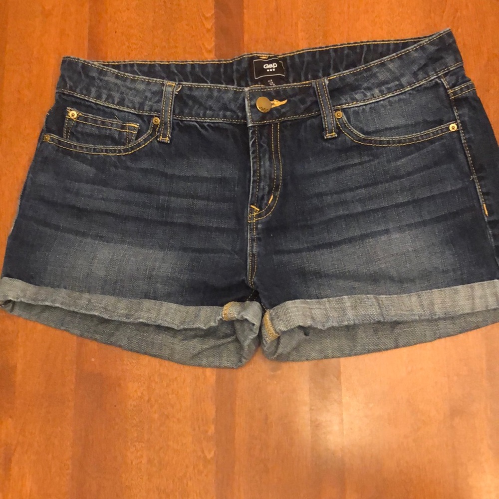 GAP jean shorts size 8